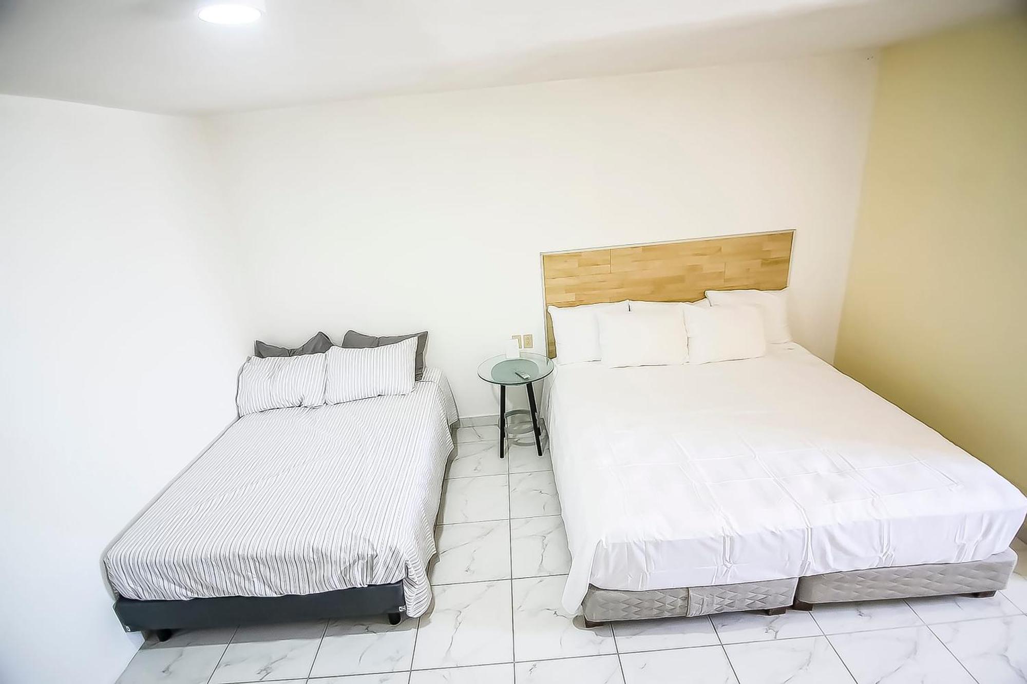 Oyo Hotel Plaza Las Torres, Cabo San Lucas Eksteriør bilde